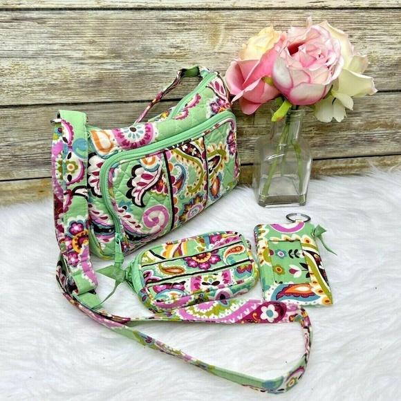 Vera Bradley Handbags - Vera Bradley Tutti Frutti Floral Quilted Purse Shoulder Bag CrossBody Wallet Set